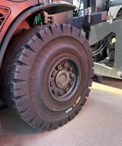 Produktbild vorne Trelleborg XP1000 Staplerreifen